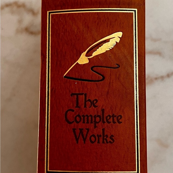 Leather Bound Hard Cover Edition The Complete Works Of William Shakespeare. EUC. - Picture 3 of 7